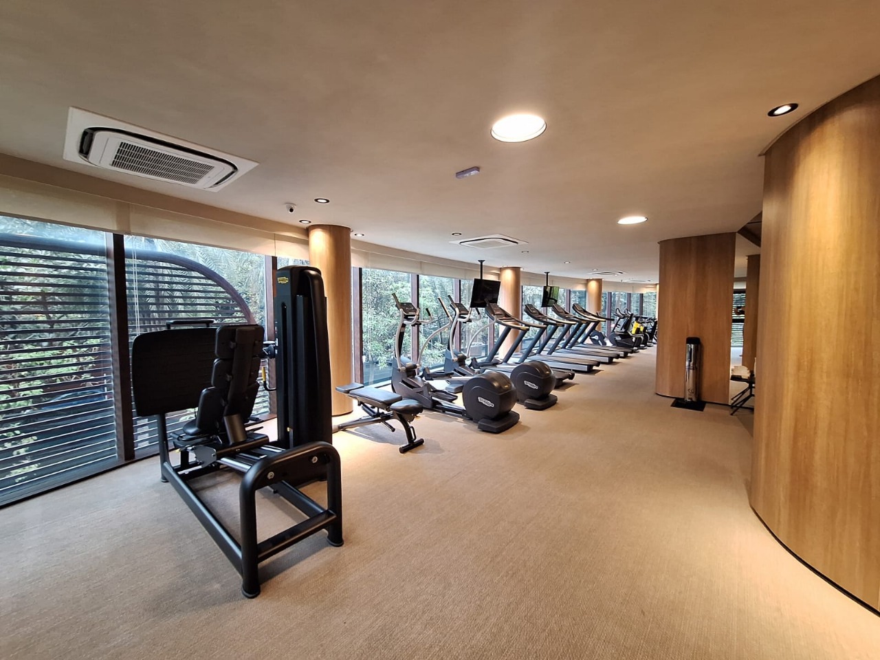 WhatsApp Image 2025-05-13 at 14.34.07 (1)